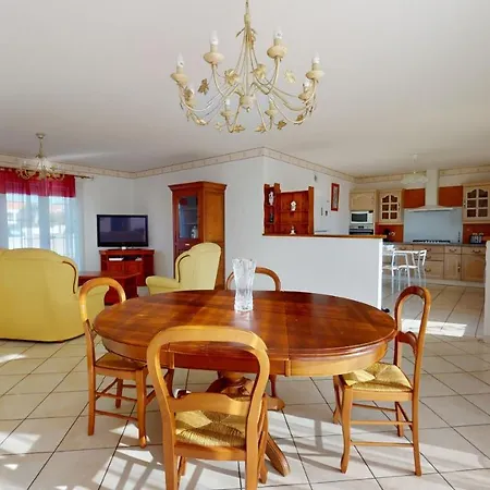 度假居 Maison De Vacances Cote Marine Givrand